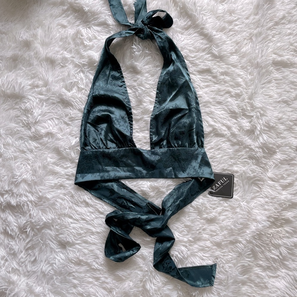 NWT Zaful halter tie up bra top